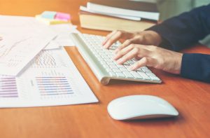 Cách Xác Định Giao Dịch Liên Kết